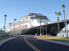 Crucero Zaandam arriba a Guaymas con más de mil pasajeros El puerto de Guaymas recibió al crucero Zaandam de Holland America Line.