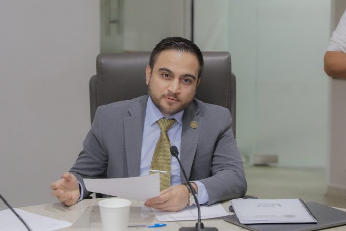 El diputado René García propuso reutilizar bienes incautados a favor de la gente.