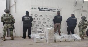 Informa Alfonso Durazo decomiso histórico en Sonora La Mesa Estatal de Seguridad, encabezada por el gobernador Alfonso Durazo Montaño, se logró un importante aseguramiento de 400 kilogramos de cocaína.