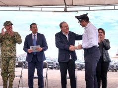 Alfonso Durazo refuerza seguridad en Sonora con patrullas y nuevos cadetes El gobernador Alfonso Durazo entregó 67 patrullas a 21 municipios.