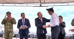 Alfonso Durazo refuerza seguridad en Sonora con patrullas y nuevos cadetes El gobernador Alfonso Durazo entregó 67 patrullas a 21 municipios.