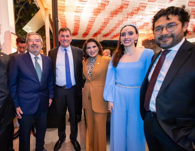 En el marco de la Misión Comercial de Canadá en México, la senadora Lorenia Valles subrayó la importancia de fortalecer los vínculos de cooperación.